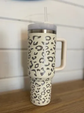 CREAM LEOPARD 40 OZ TUMBLER