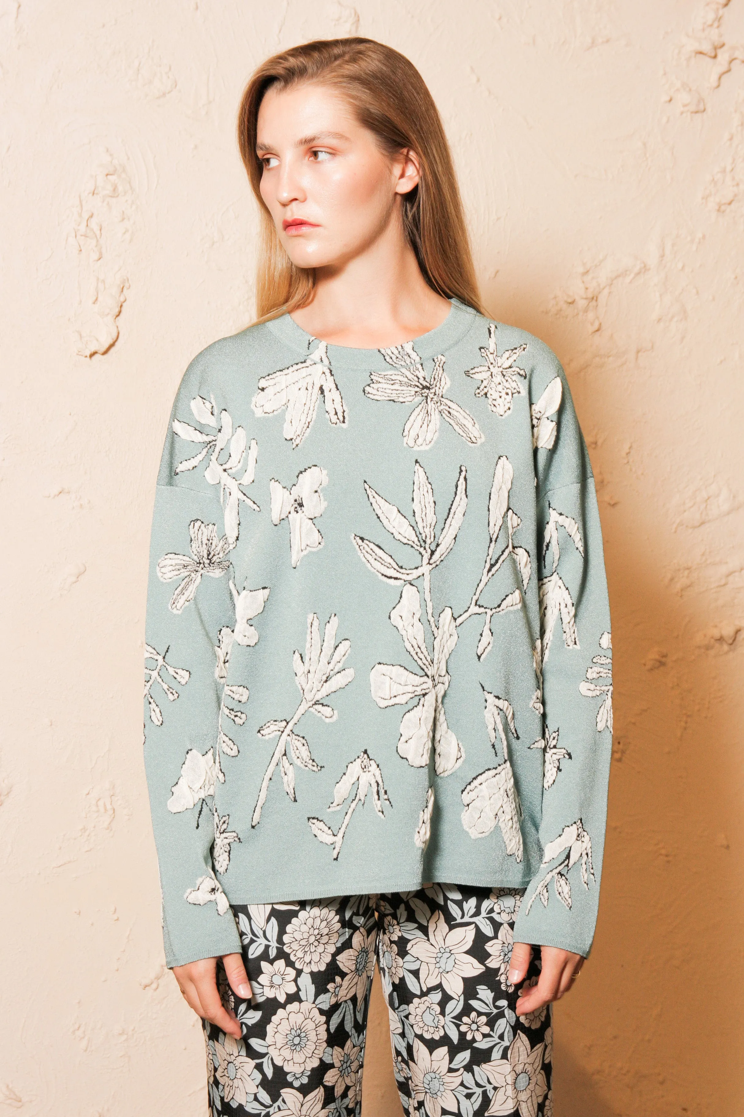 Kambo Blue Flower Jacquard Knit Sweater