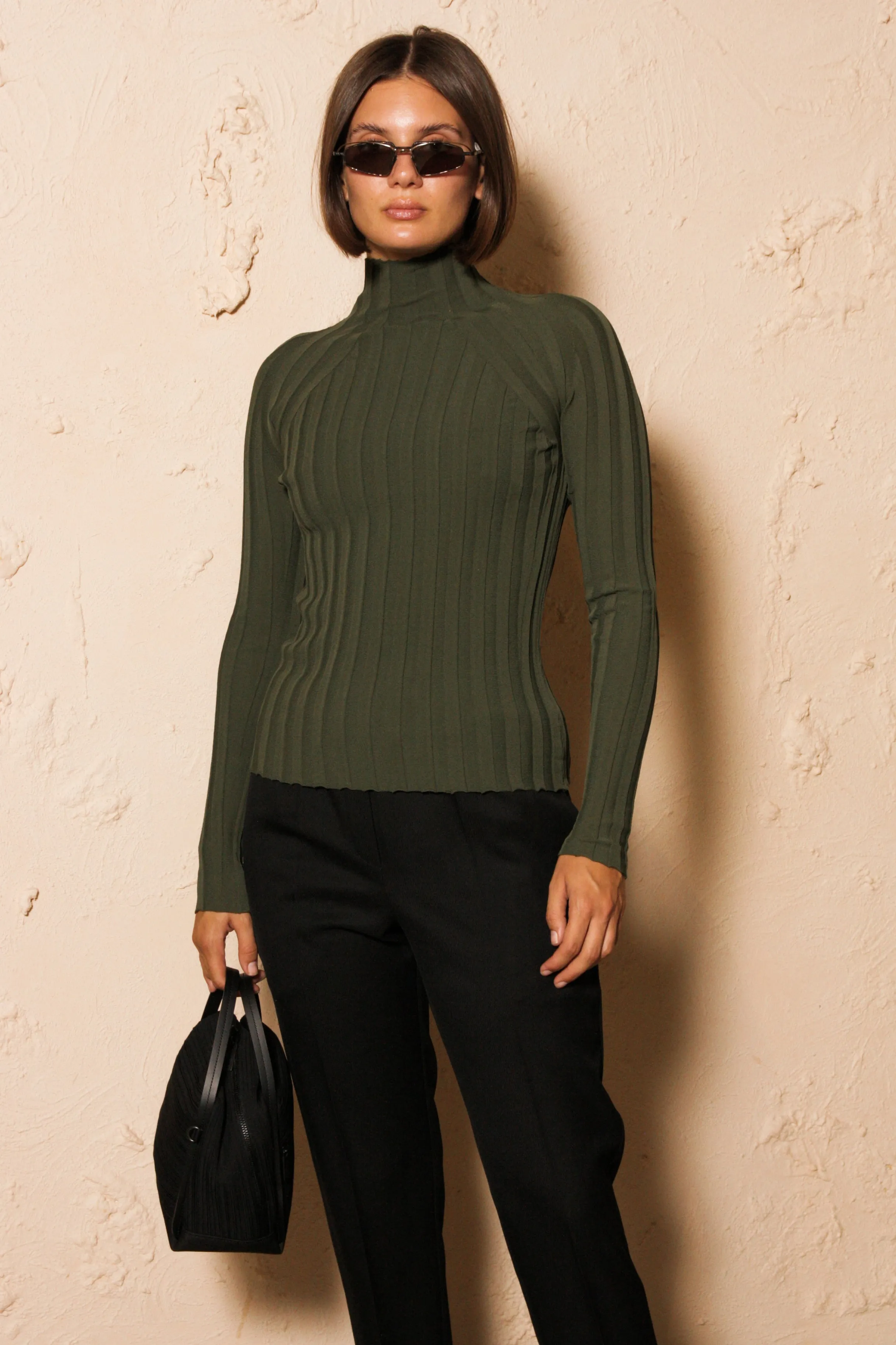 Kyras Ribbed Sweater