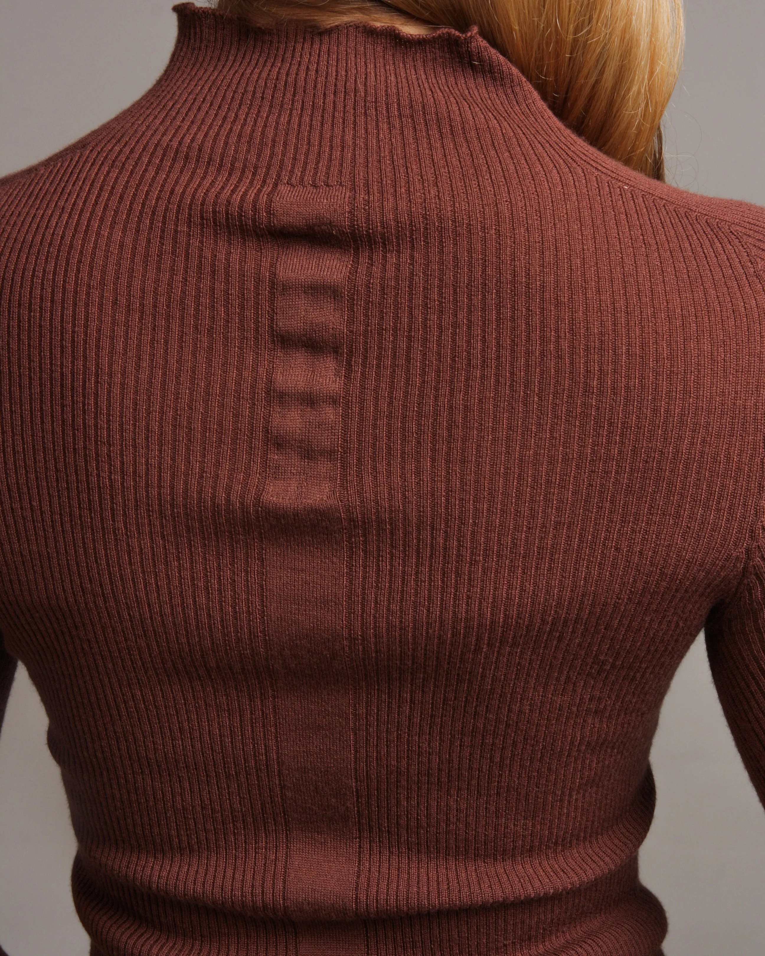 Lupetto Knit Sweater Throat