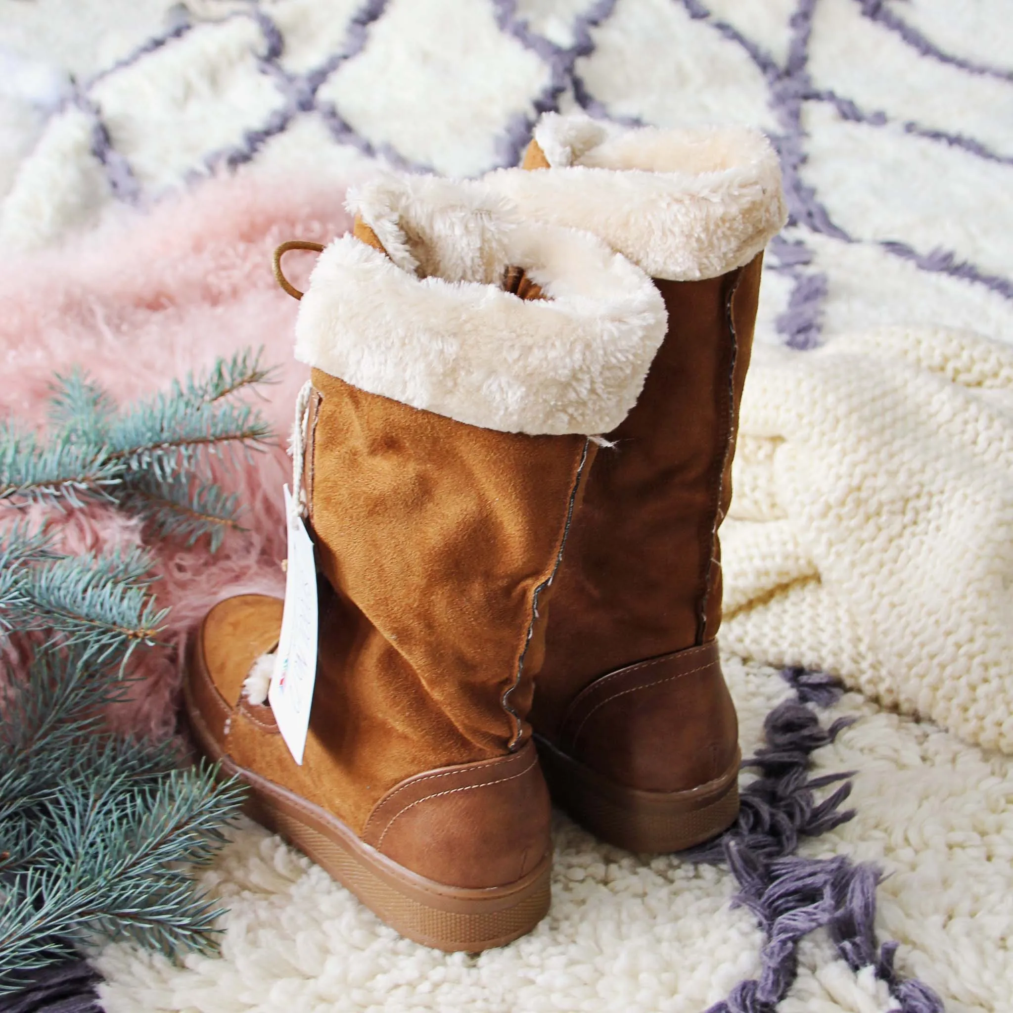 Moose Cabin Cozy Boots