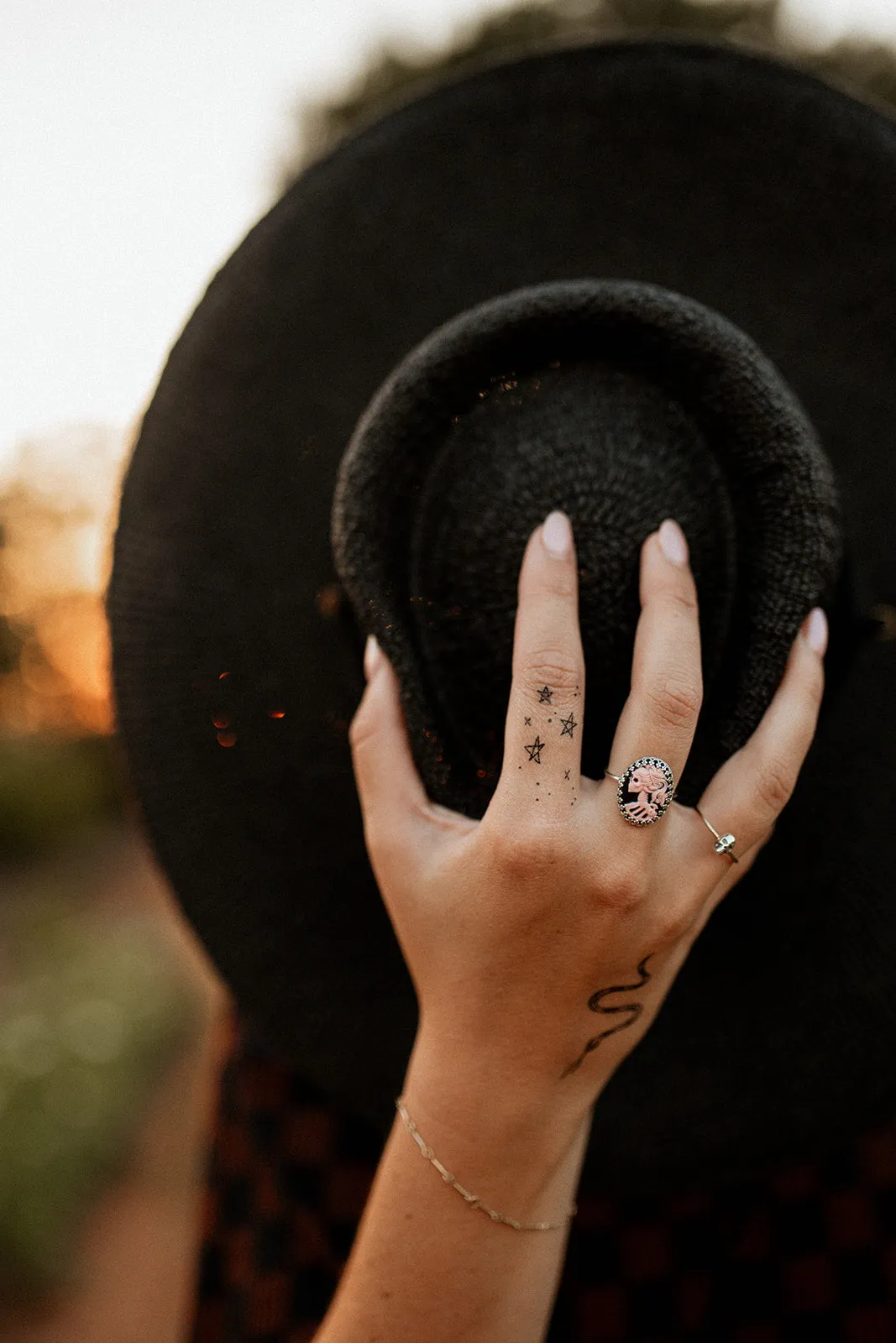 Morticia Cameo Ring