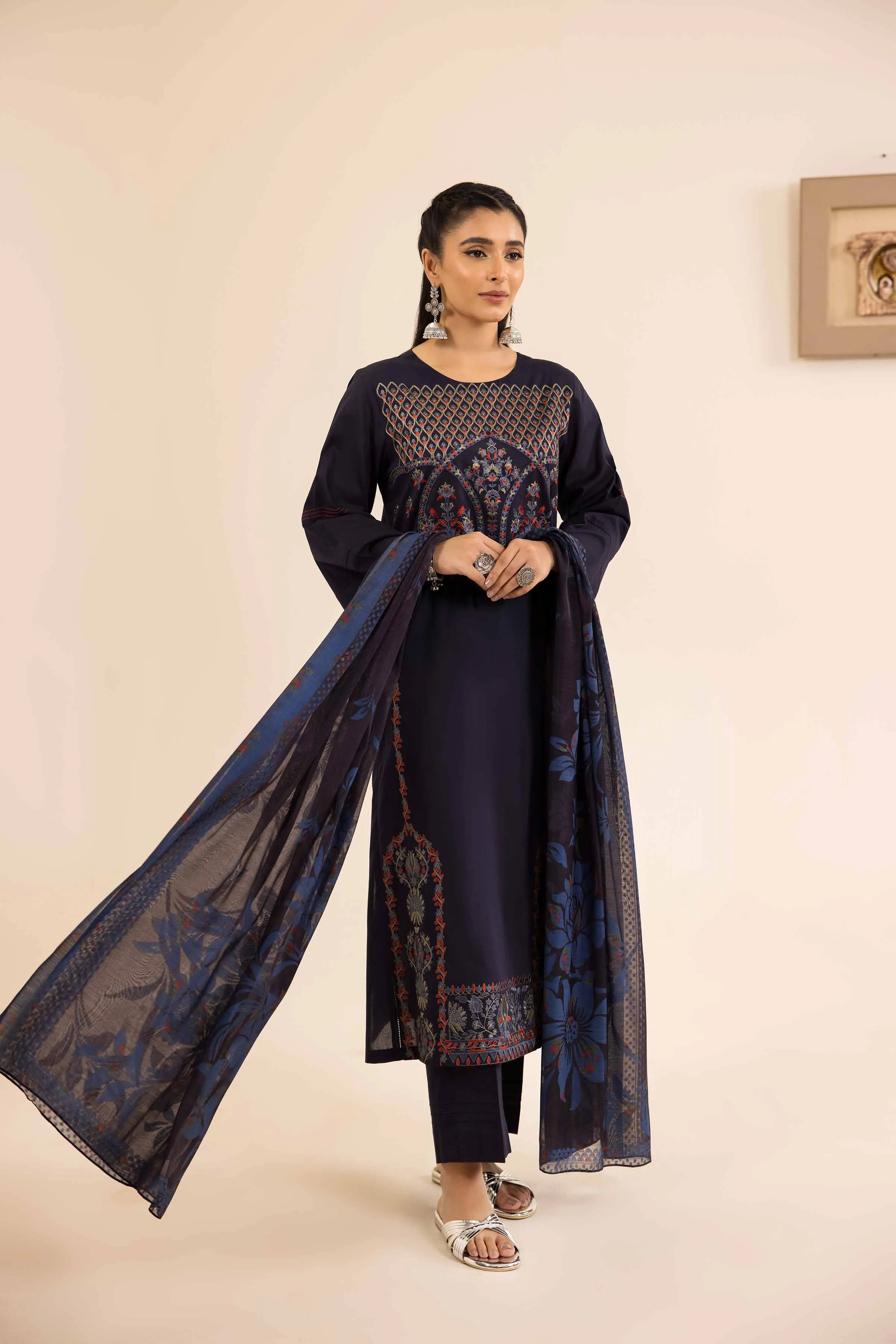 Nishat Spring it on Embroidered Cambric Unstitched 3Pc Suit - 42401037