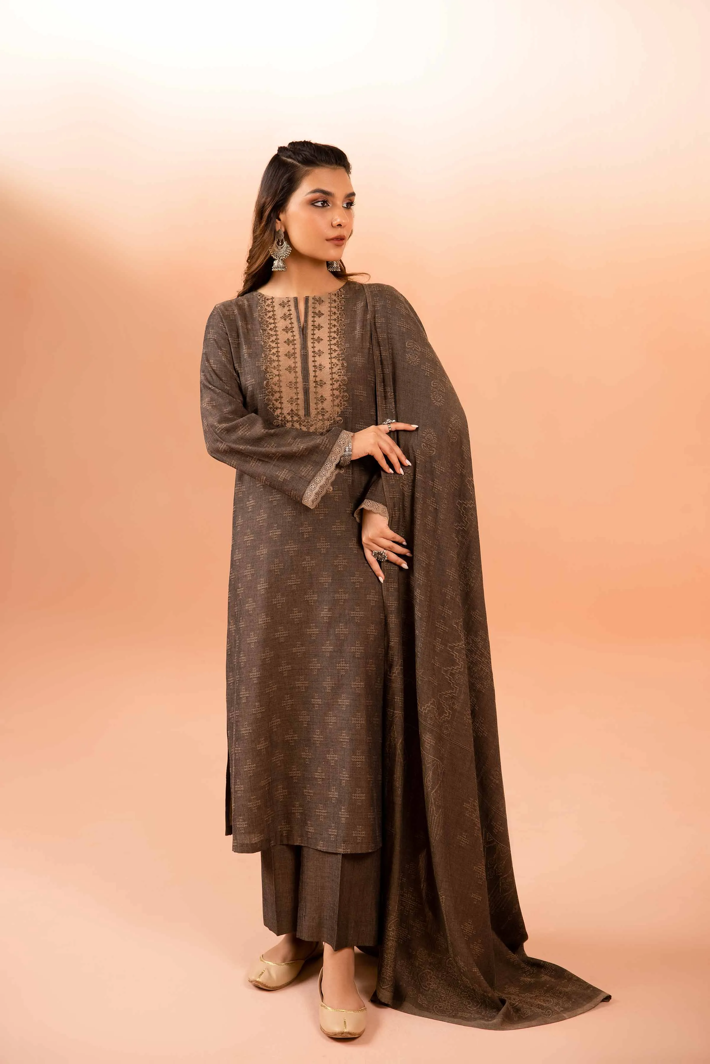 Nishat Spring it on Embroidered Jacquard Unstitched 3Pc Suit - 42401021