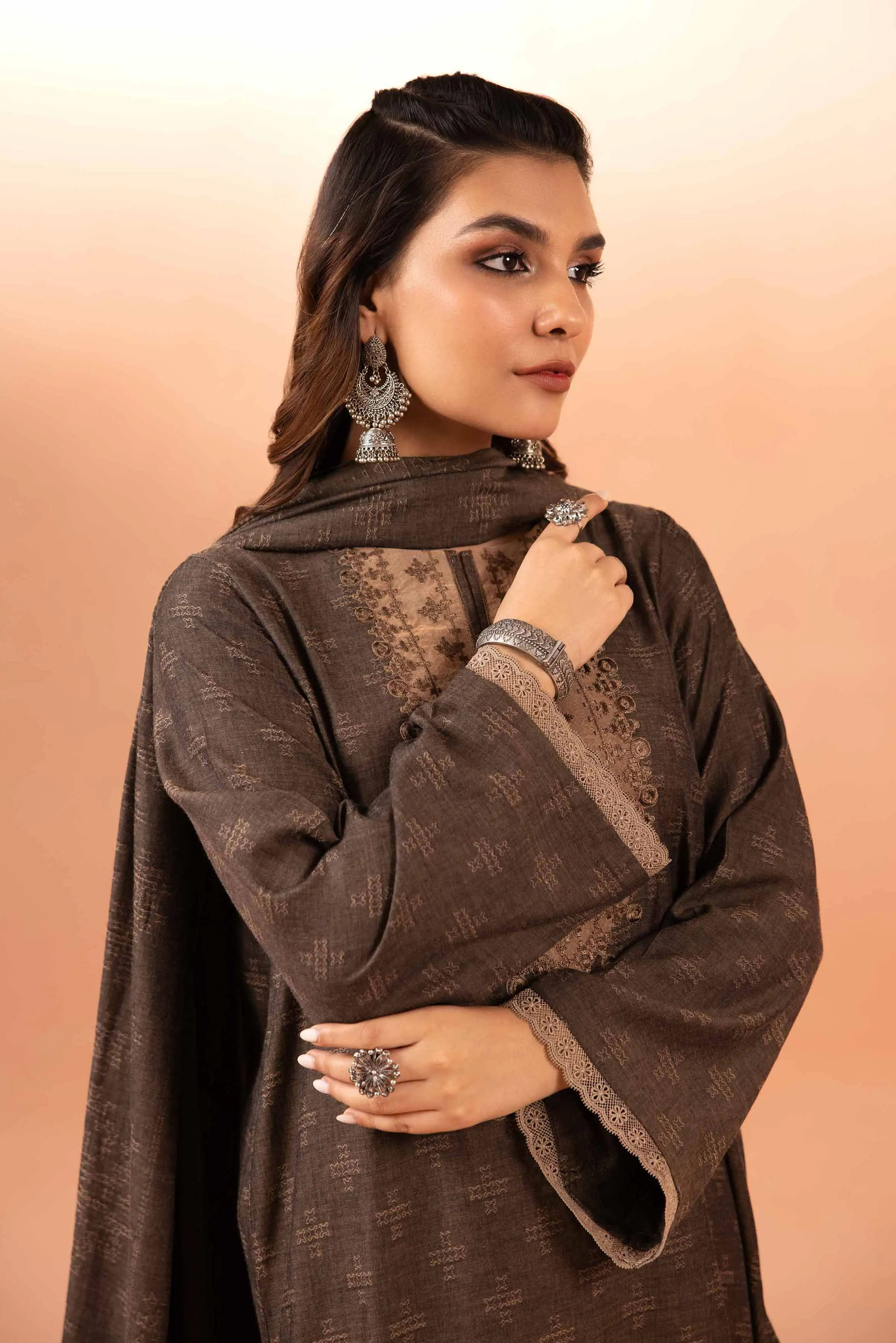 Nishat Spring it on Embroidered Jacquard Unstitched 3Pc Suit - 42401021