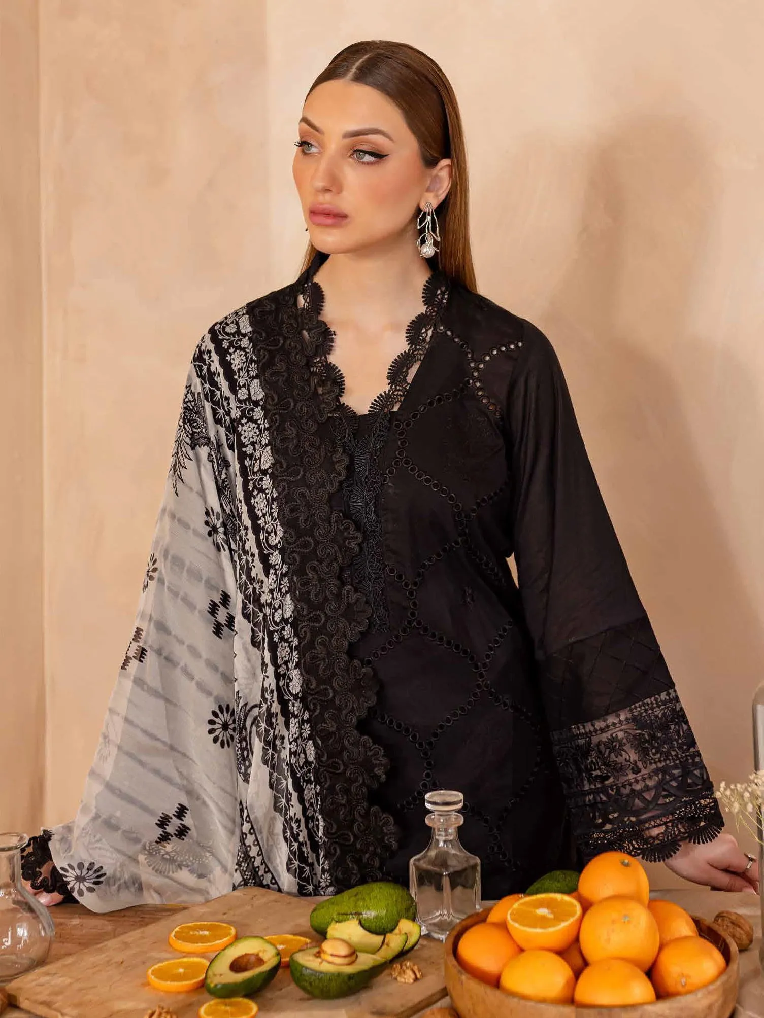 Nureh Koyal Embroidered Luxury Lawn Unstitched 3Pc Suit NE-98