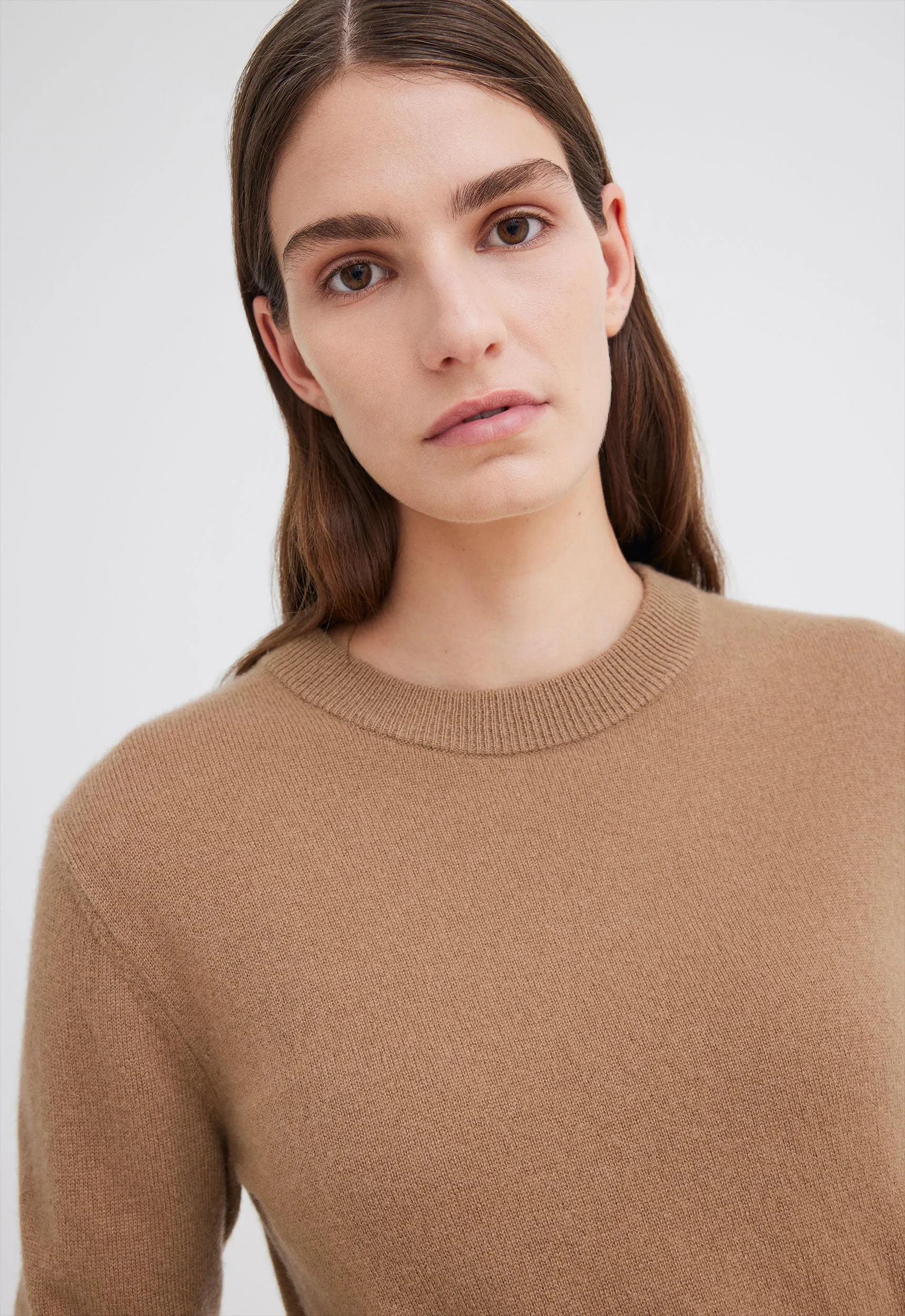 Peter Sweater in Camel