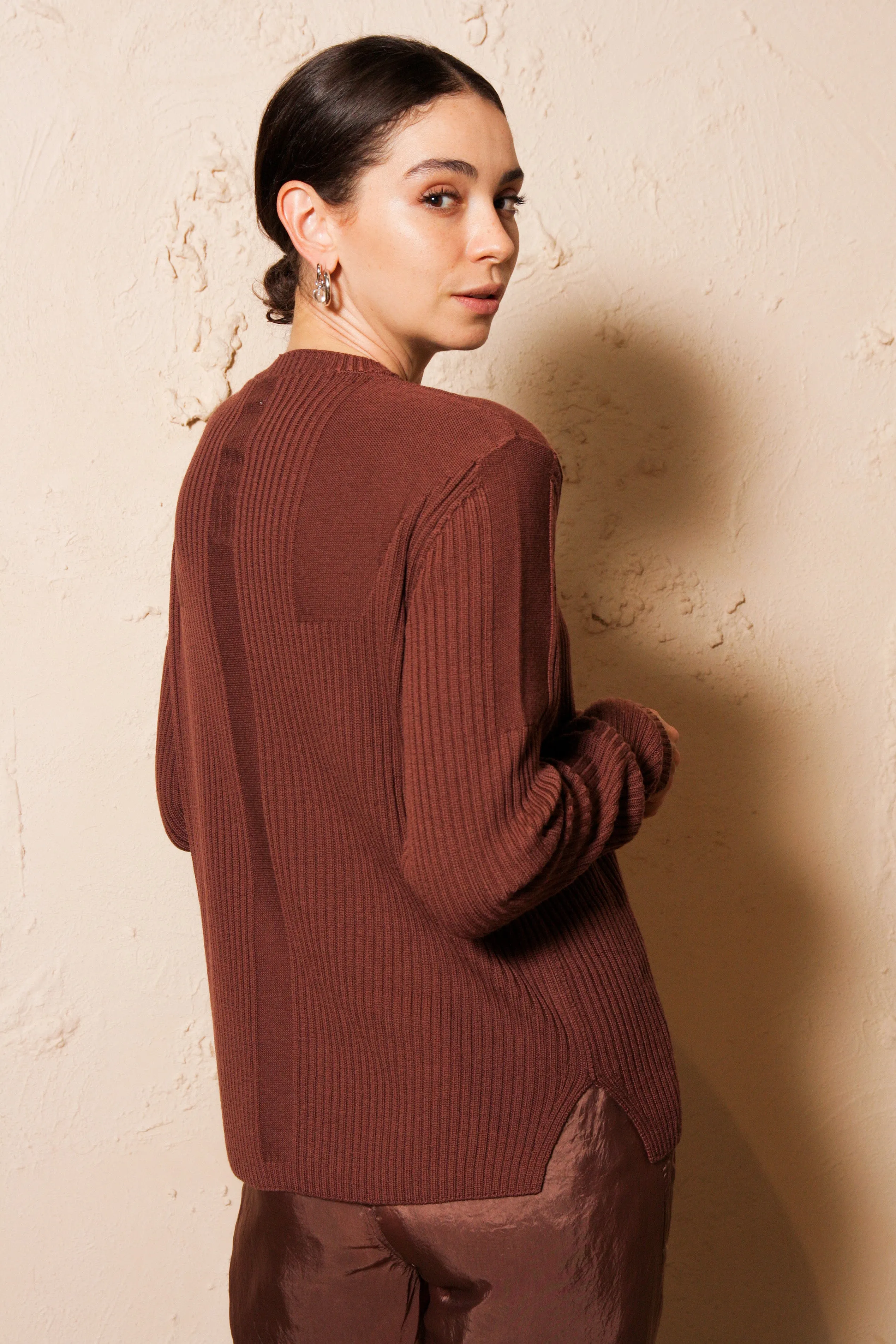 Round Neck Knit Sweater