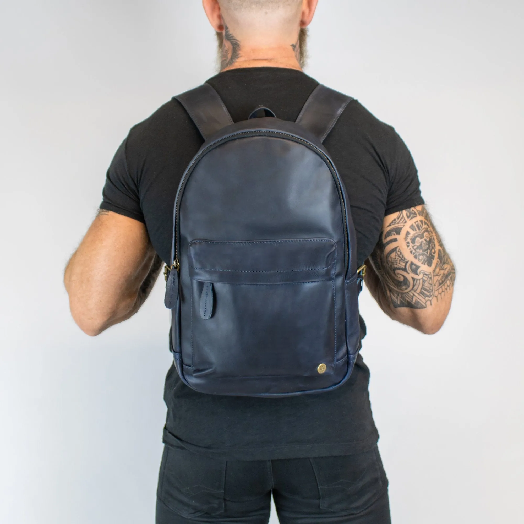 The Classic Backpack (Navy)