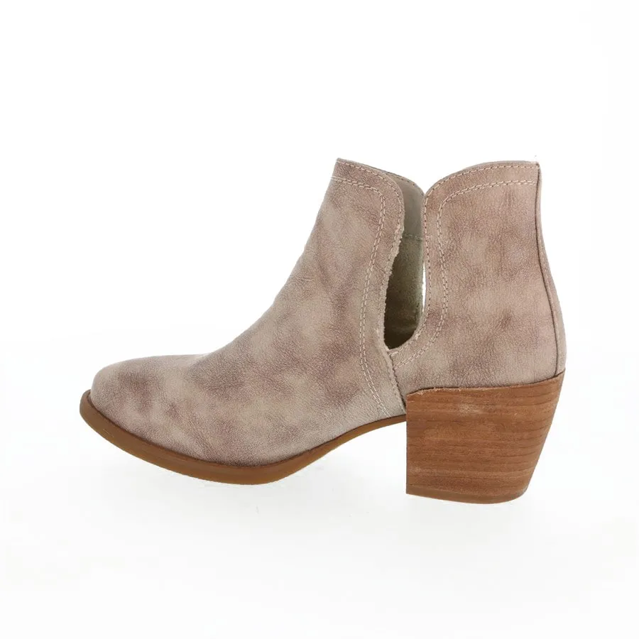 Very G Women's Reagan Bootie - Cream VGLB0395